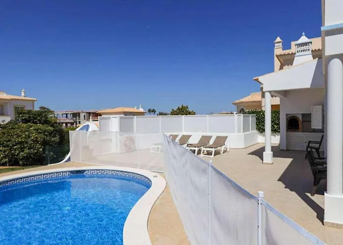 Silva Balbina וילה