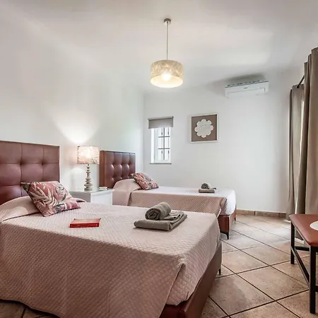 Silva Balbina Villa